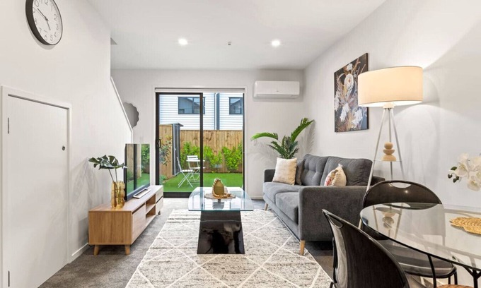 Te Atatu Peninsula Apartamento | Stylish 1BR Apartment on Fathom Place