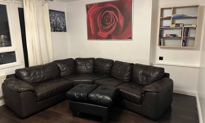 Crystal Palace Apartamento | Stylish 1BR Apt w/ Fireplace & High-Speed WiFi
