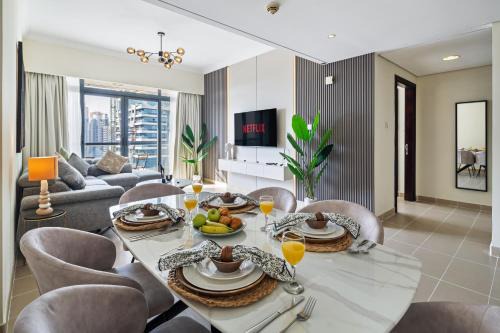 Jumeirah Lake Towers Apartamento | Stylish 1br In Jlt Lakeside Near Metro