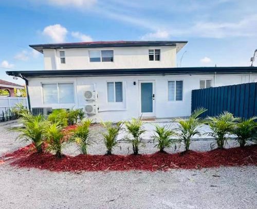 Hialeah Apartamento | Stylish 1BR Near Miami Airport & Port!