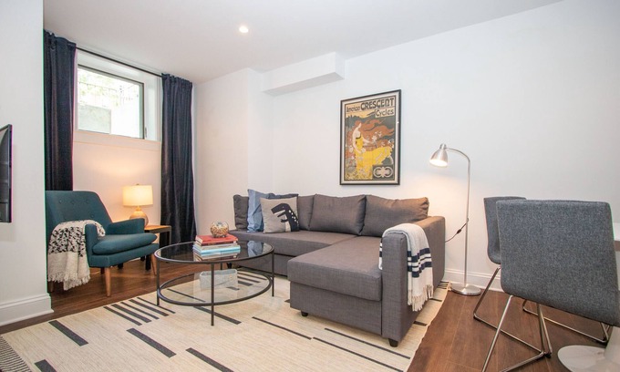Bloomingdale Apartamento | Stylish 1BR oasis with AC, laundry, next to park!