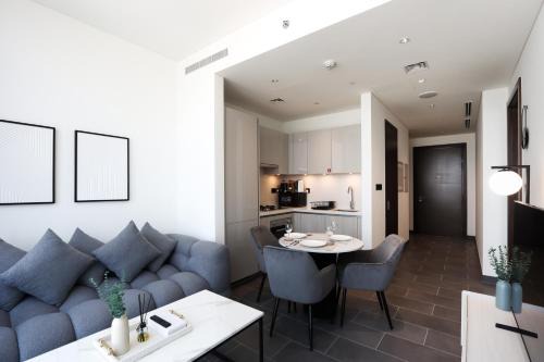 Nad Al Sheba Apartamento | Stylish 1BR with Skyline Views Sobha Crest, Hartland