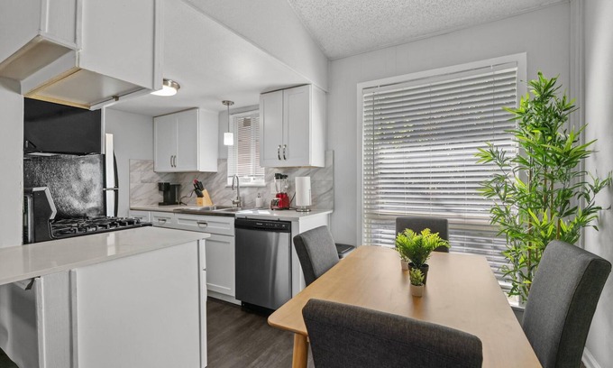 Zilker Apartamento | Stylish 1BR Zilker Evonify