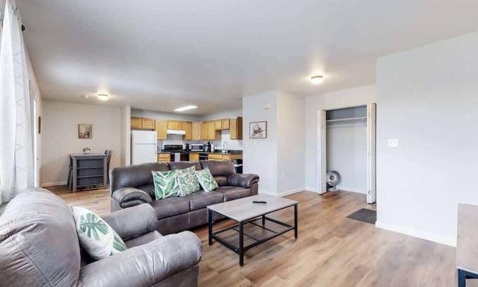 Brighton Apartamento | Stylish 2-Bed Condo w/ King Beds, Small Town Charm & Parking in Brighton