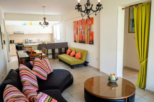 Peyia Town Apartamento | Stylish 2 Bedroom apartment in Pegia
