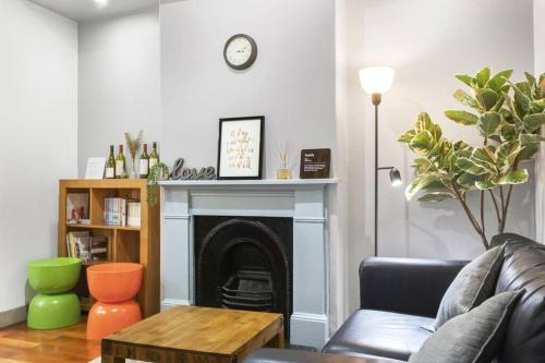 Chippendale Casa | Stylish 2 Story Terrace House in Chippendale
