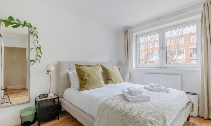 Larkhall Apartamento | Stylish 2BD Home with Private Garden, Nine Elms