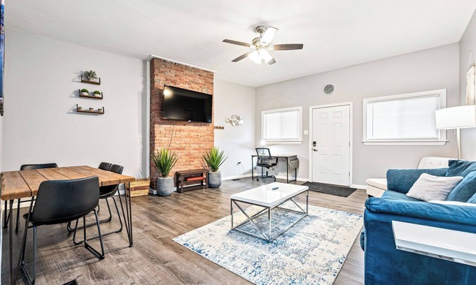 Mount Washington Casa | Stylish 2BR! Off-Street Parking!
