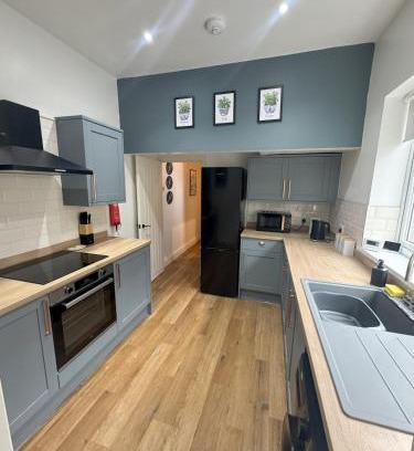 Portsmouth Apartamento | Stylish 3 Bed House in Fratton with Garden & Parking, Sleeps 6