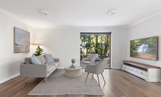 Newport Apartamento | Stylish 3-Bed Newport Stay with Balcony