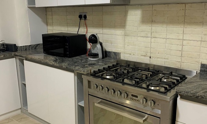 Ikoyi Apartamento | Stylish 3 Bedroom Apartment next door to Wheatbaker Hotel in Old Ikoyi, Lagos