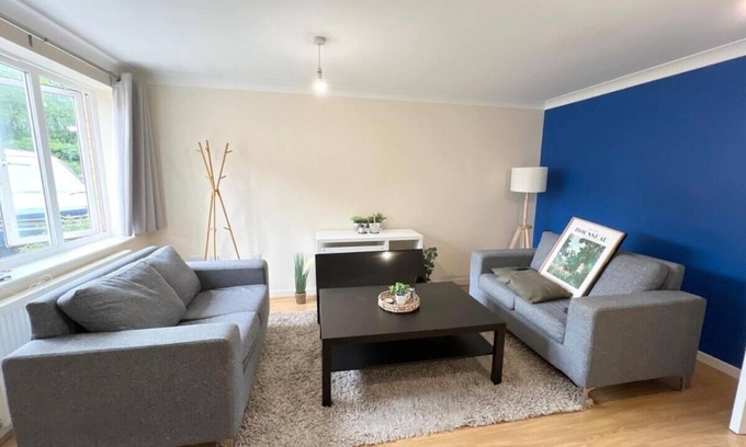 Maidstone Casa | Stylish 3BR House – Maidstone Gem