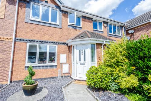 Hanham Casa | Stylish 3BR House - free parking - fast WI-FI - long stay