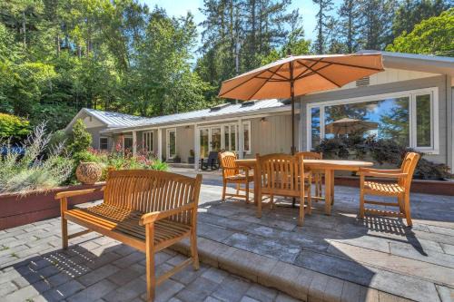 Occidental Casa | Stylish 3BR Retreat Close to Coast & Wineries