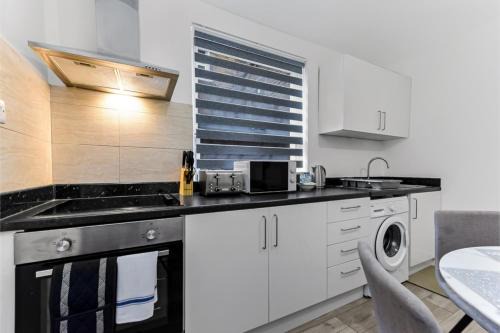 Wandsworth Apartamento | Stylish and Convenient 2BD Flat w/Outdoor Space