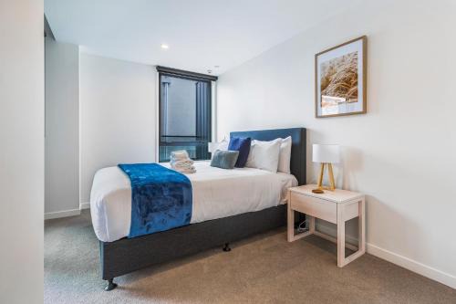 Eden Terrace Apartamento | Stylish Ap and Balcony Full Amenities Zodiak Stays