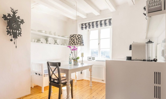 Muerlenbach Otro | Stylish apartment at Bertradaburg Castle