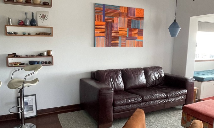 Floreat Apartamento | Stylish apartment in small complex. Close to the city, beach and parks.
