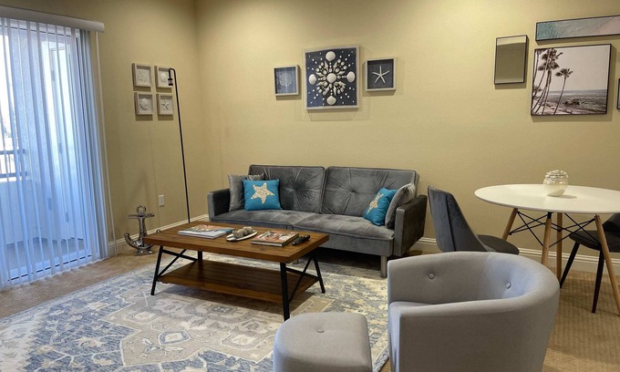 Santa Clara Apartamento | Stylish Apt W/ Amenities| 24/7 Staff|Fully Stocked