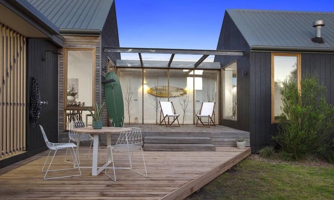 Barwon Heads Casa | Elegante casa arquitectónica y que admite mascotas junto al río