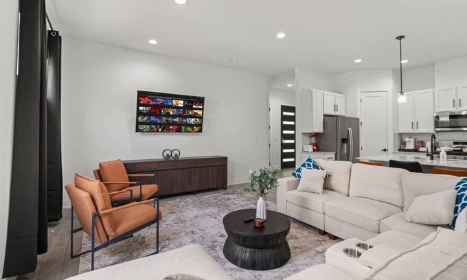 MLK Apartamento | Stylish Austin Stay - Spacious Design - Lux Home