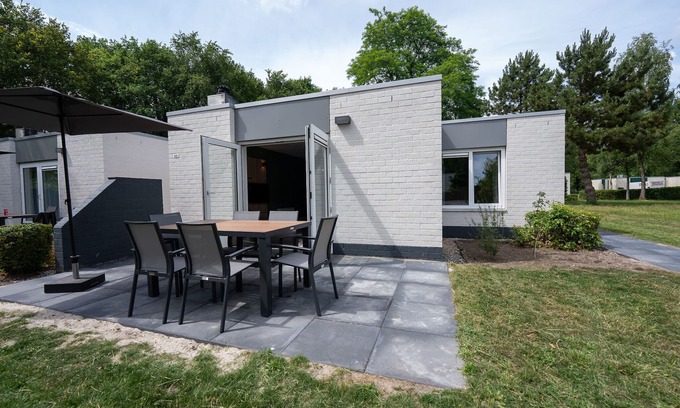 Borger Casa | Bungalow remodelado, cerca del Hunebed Center