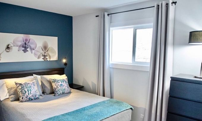 Prince George Casa | Stylish~Bright 3BR ~A/C~Near Hospital~Free WiFi~Dog Friendly