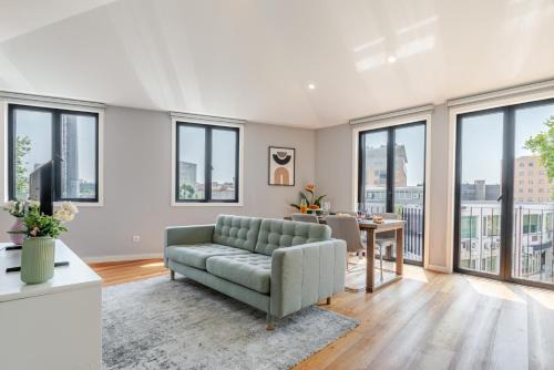 Lordelo do Ouro e Massarelos Apartamento | Stylish & Bright Apartment by HostWise