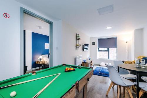 RopeWalks Apartamento | Stylish Central Apartment, Sleeps 4, Pool Table, Available For Long Term Stays