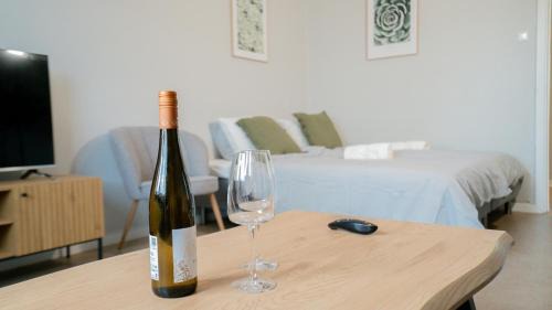 Lundby Apartamento | Stylish, Central Studio Close to Tram & Shops