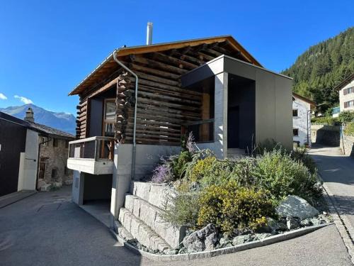 Tinzen Chalet De Esquí | Stylish chalet w/Sauna: Alpine escape