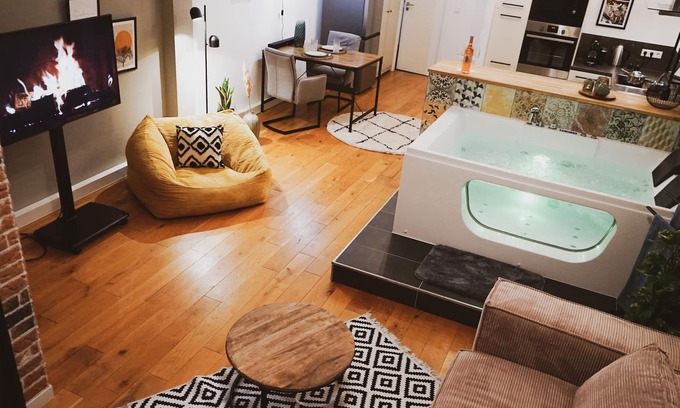 Mitte Apartamento | Stylish city loft with a private whirlpool near the Moselle