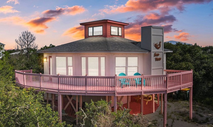 Surf Side Shores Casa | Stylish Coastal House Just Steps to private Beach! Snowbird Monthly Rates
