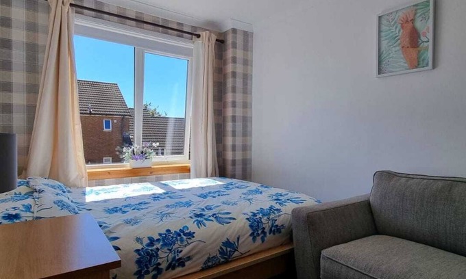 Saltcoats Casa | Stylish Coastal Retreat in Saltcoats