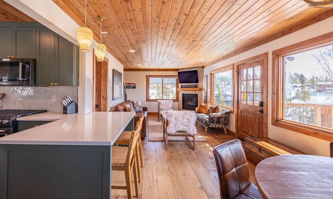 Granby Casa | Stylish Comfort In Grand County!