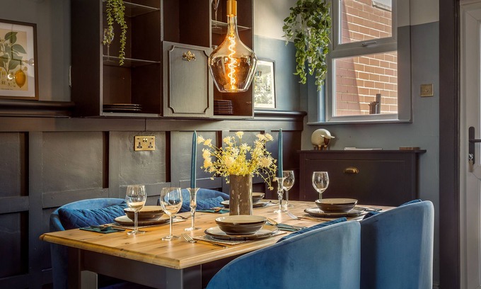 Chester Cabaña | Stylish Cottage in Christleton, near Chester