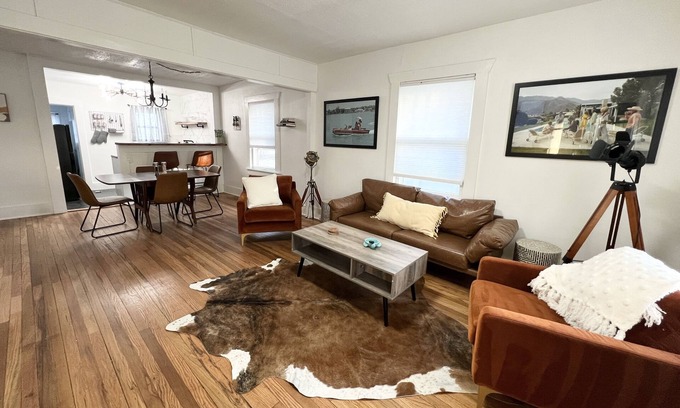 Wichita Casa | Stylish & Cozy Oasis W/ Open Floor Plan