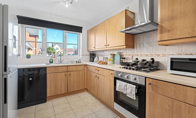 Swindon Apartamento | Stylish & Cozy Retreat /Prime Location/ Perfect for short & Long Stays