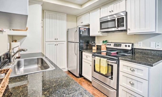 Del Obispo Condominio | Stylish Dana Point Getaway: 1 Mi to Beach!