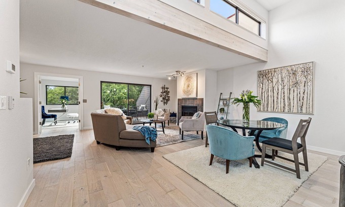 Lower Arapahoe Condominio | Stylish Downtown 2BR Condo in West End