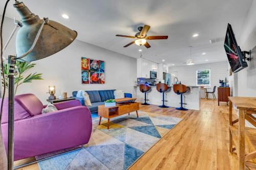 Candler-McAfee Apartamento | Stylish Duplex Near East Lake Golf Course-Unit B