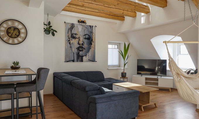 Mering Apartamento | Stylish & family friendly maisonette flat | 20 min from Munich