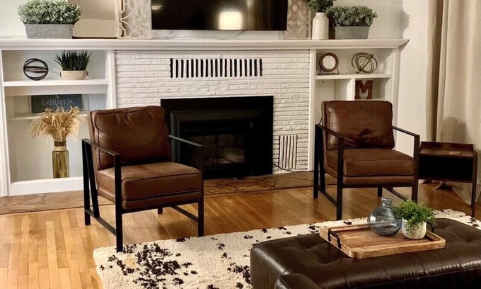 Chico Casa | Stylish farmhouse home in the Avenues!