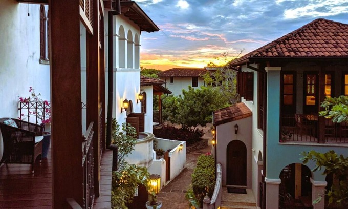 Las Catalinas Condominio | Stylish Flat in the Heart of Las Catalinas Beach Town