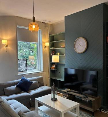 Plumstead Casa | Stylish Four-Bed Haven Near Greenwich