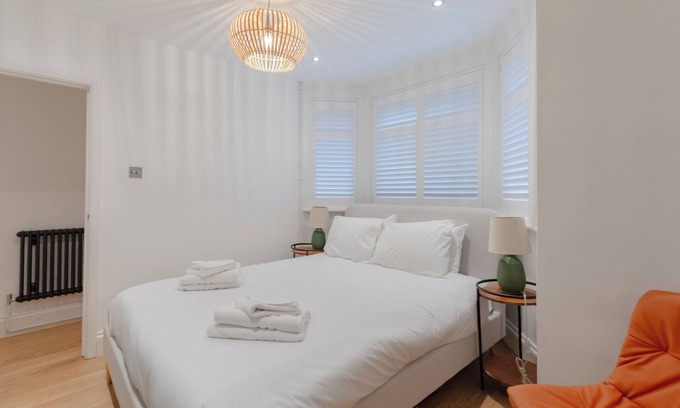 Hillside Apartamento | Stylish Garden Home | 2 Bed | Wimbledon Village