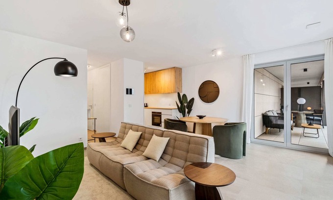 Gasperich Apartamento | Stylish Gasperich Apartment Near Cloche d’Or Mall