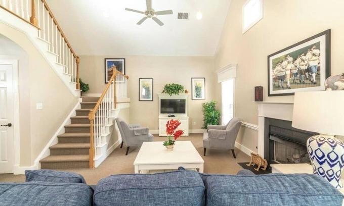 Lackey Complejo | Stylish Gated Escape w/Garden Views & Easy Access to Historic Sites | 2 Units