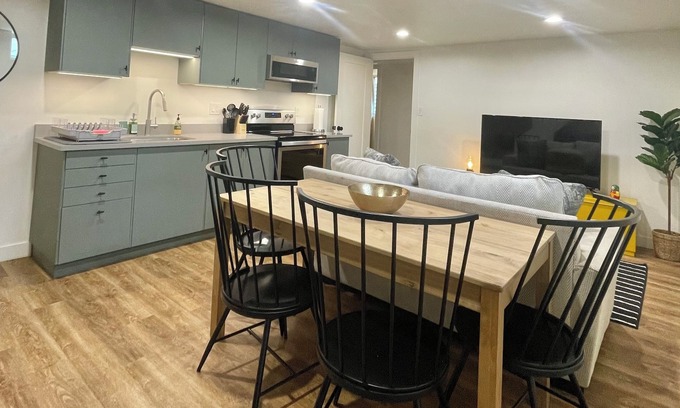 Scera Park South Casa | Stylish guest suite in prime Orem location