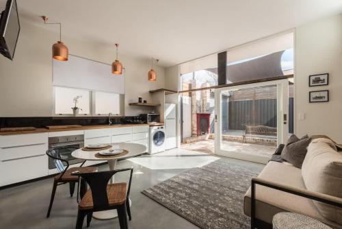 Camperdown Casa | Stylish Hipster Heaven in Camperdown